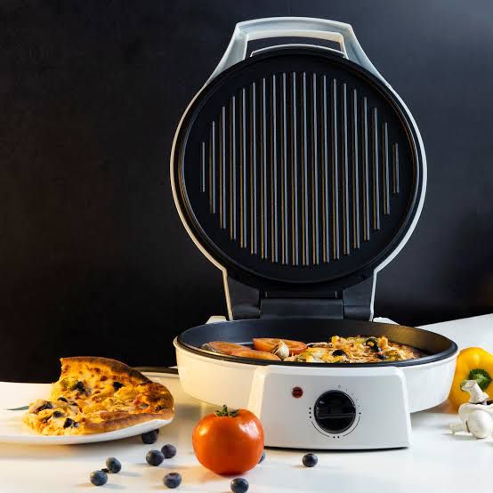 Geepas GPM2035N Pizza Maker – 32cm Non-Stick Baking Grill