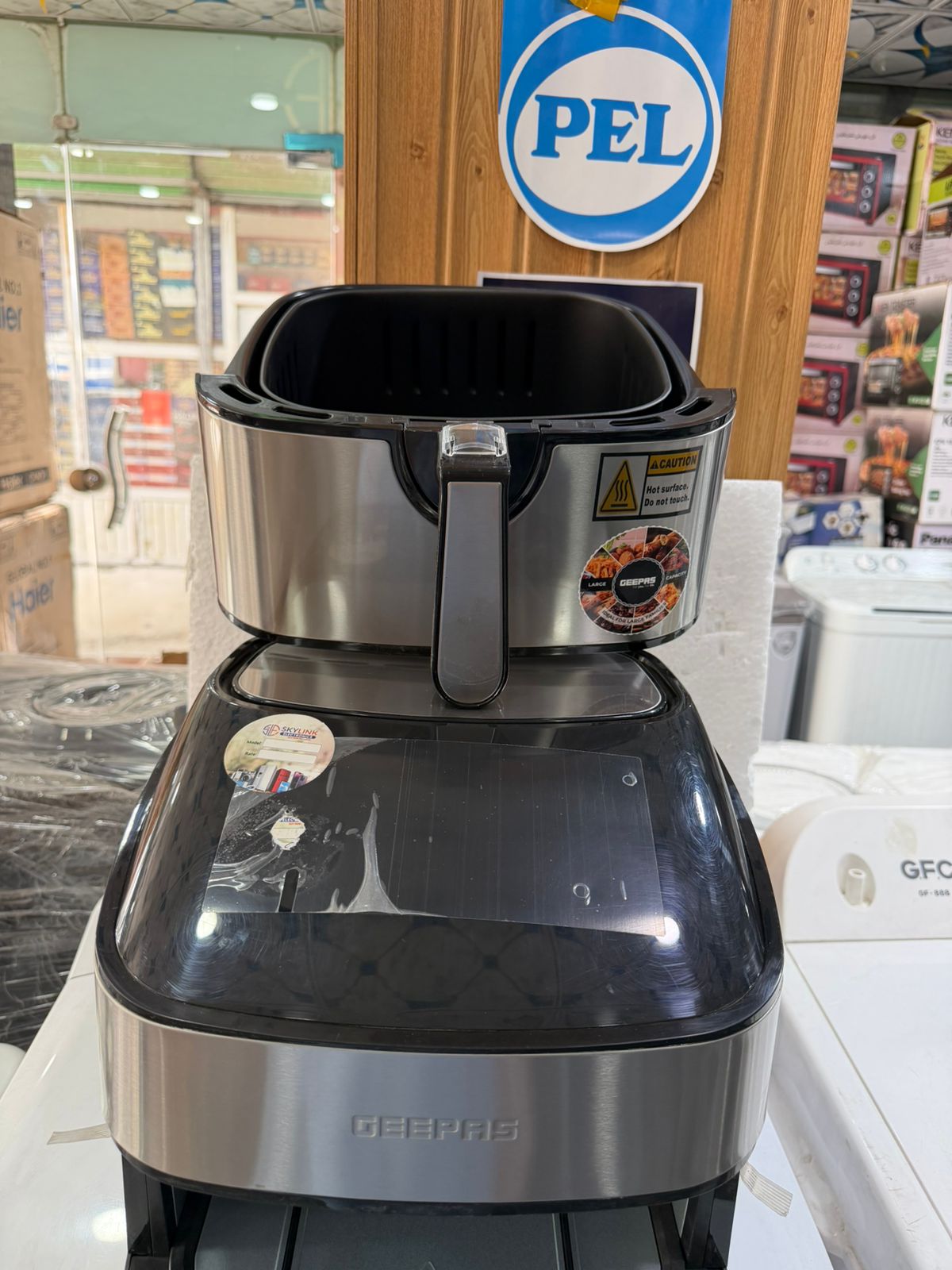 Geepas Digital Air Fryer – Large Capacity